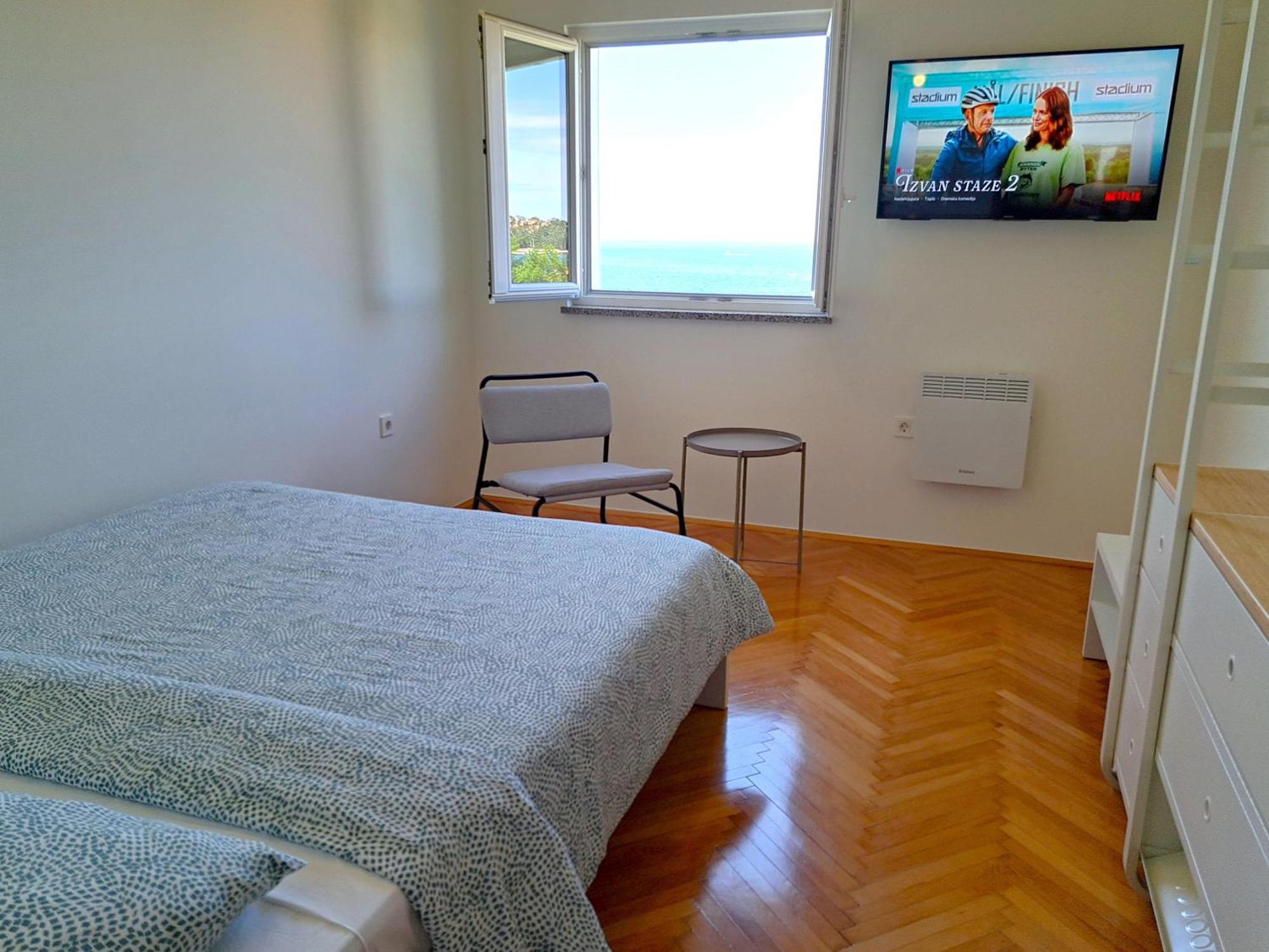 Apartment With A View 로비니 외부 사진