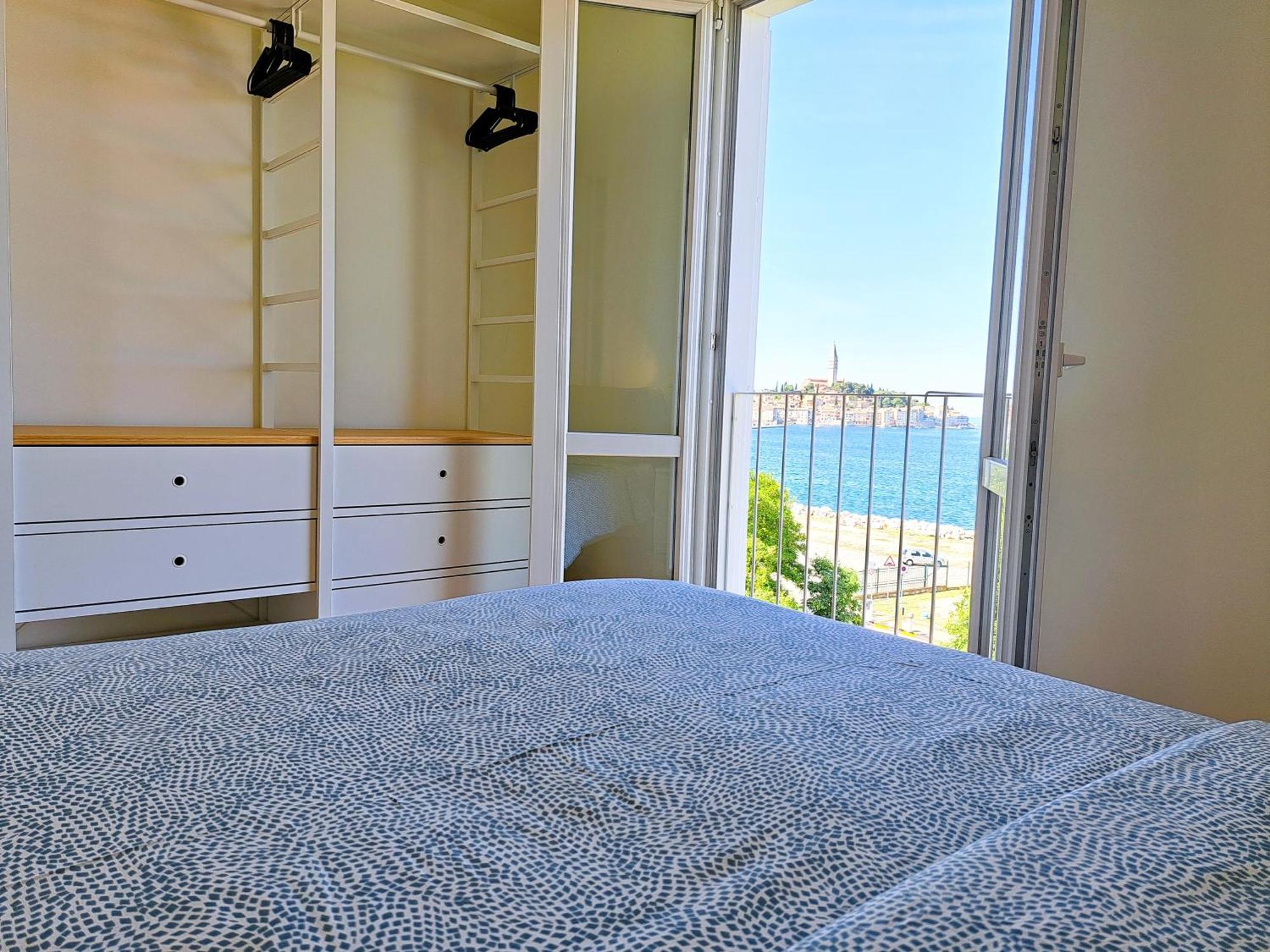 Apartment With A View 로비니 외부 사진